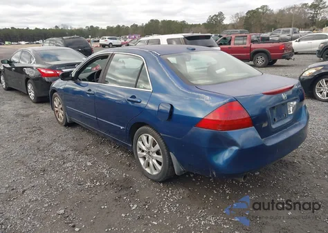 2006 Honda Accord 3.0 Ex z USA, uszkodzony, nr VIN 1HGCM66516A010130